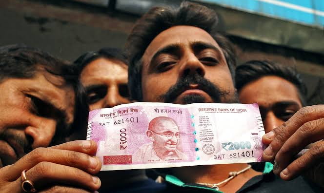2000 Rupee notes