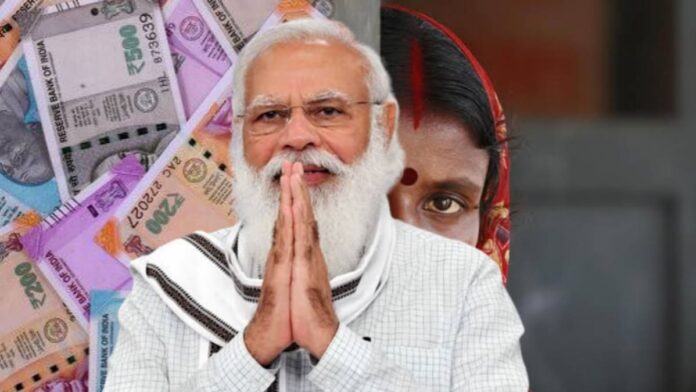 Pm Modi with money customers pictures
